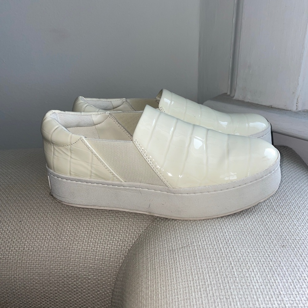 VINCE Warren Slip On Platform Sneakers Women's Crocodile Embossed Sz 36 US 6